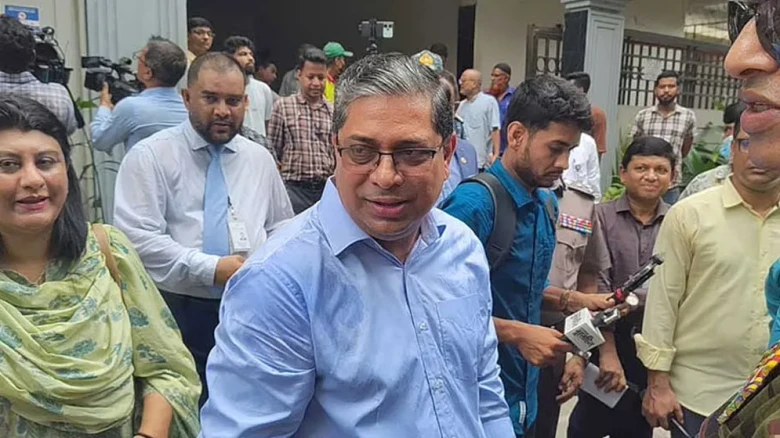 ডেঙ্গু প্রতিরোধে জোরদার অভিযান