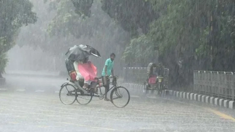 ভ্যাপসা গরমের বিদায়: দেশজুড়ে টানা ৫ দিন ভারি বৃষ্টির পূর্বাভাস