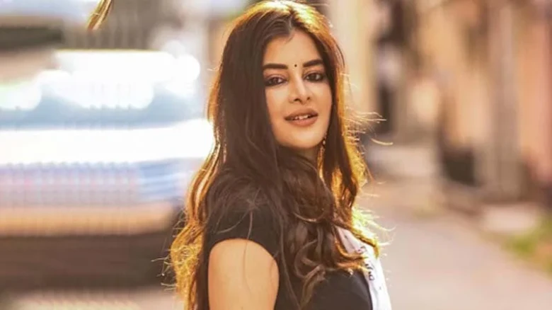 ঢাকার সিনেমায় মধুমিতা সরকার: ‘গুলশানের চামেলি’তে যৌনকর্মীর ভূমিকায় দেখা যাবে তাকে