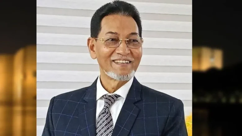যুক্তরাজ্য সফর শেষে দেশে ফিরেছেন জাতীয় সংসদের চিফ হুইপ