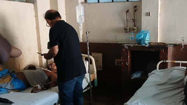 কুড়িগ্রাম সীমান্তে গুলিবিদ্ধ দুই ভারতীয় নাগরিক আটক, হাসপাতালে চিকিৎসাধীন