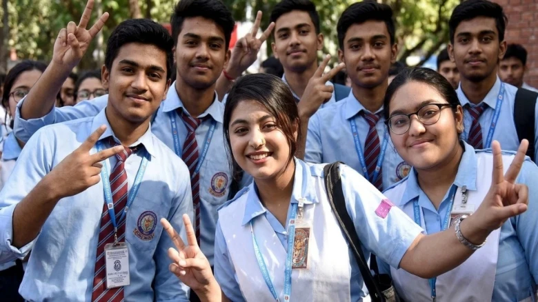 এইচএসসি ও সমমানের ফল প্রকাশ আজ: জানা যাবে বেলা ১১টায়